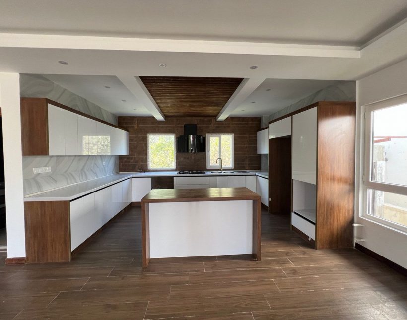 خرید ویلا دوبلکس استخر دار نوساز سند تک برگ 455متری عالم کلا نوشهر | 455 متر