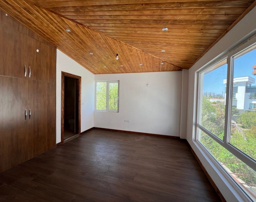 خرید ویلا دوبلکس استخر دار نوساز سند تک برگ 455متری عالم کلا نوشهر | 455 متر