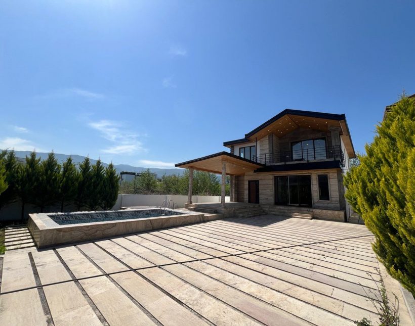 خرید ویلا دوبلکس استخر دار نوساز سند تک برگ 455متری عالم کلا نوشهر | 455 متر