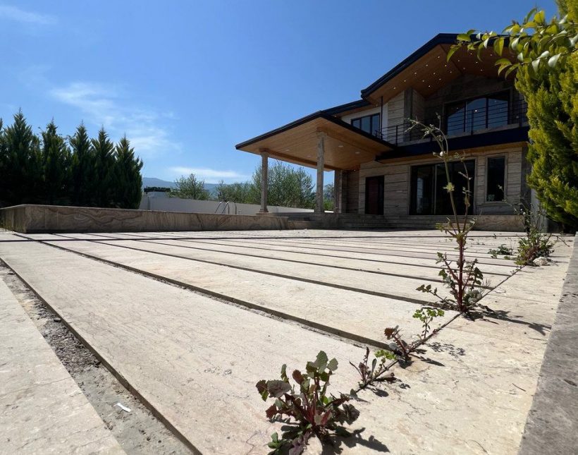 خرید ویلا دوبلکس استخر دار نوساز سند تک برگ 455متری عالم کلا نوشهر | 455 متر