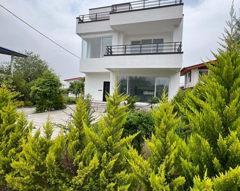 خرید ویلا ویو 360کوه جنگل سه خواب 425متری سیاهرود نوشهر | 300 متر