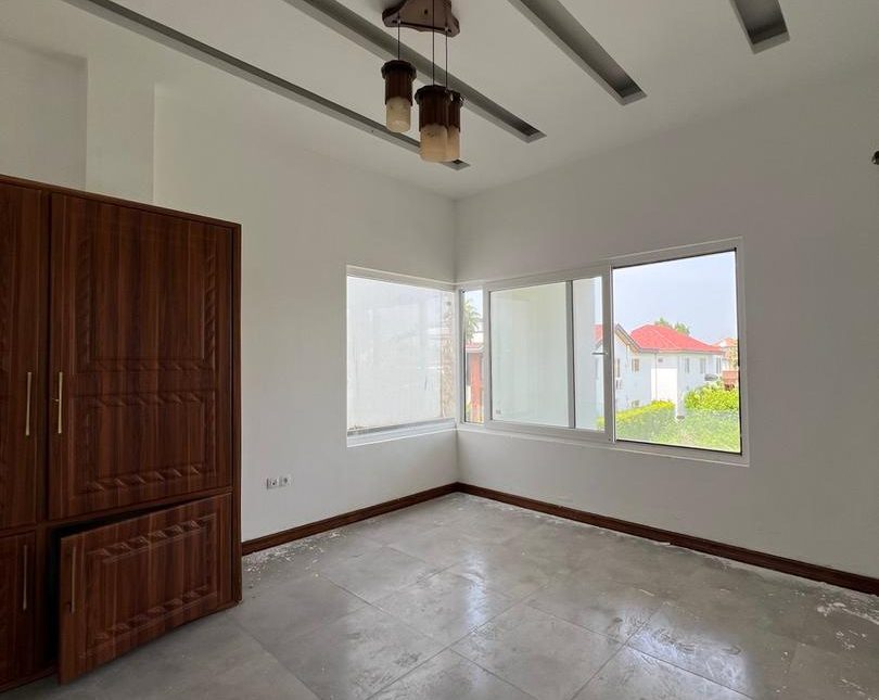 خرید ویلا دوبلکس نوساز سند تک برگ 300 متری علوی کلا نوشهر | 250 متر