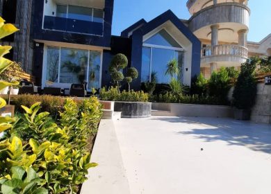 خرید ویلا مدرن شهرکی استخر دار ۴۷۵ متر بنا چمستان | ۳۰۰ متر