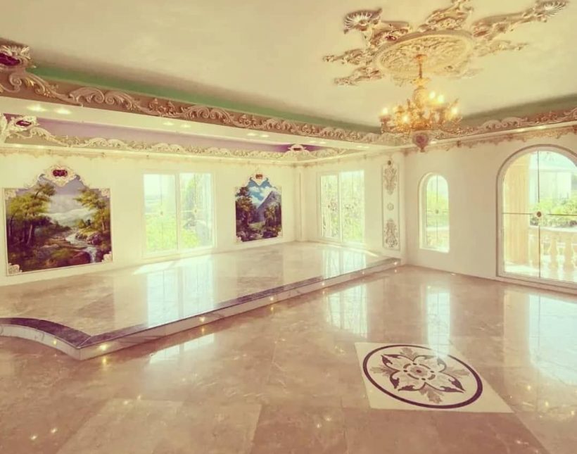 فروش ویلا کاخ سوپر لاکچری ۶۵۰ متر بنا چمستان | ۵۵۰ متر