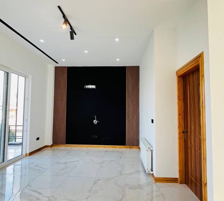 خرید ویلا ۲۶۰ متری سند دار دوبلکس مدرن | ۲۵۰ متر