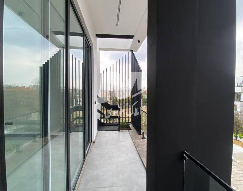 فروش ویلا باغ ۶۰۰ متری سند دار مدرن رویان | ۶۰۰ متر