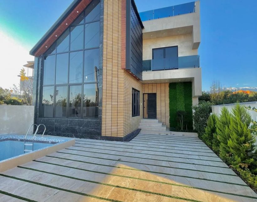 خرید ویلا نما انگلیسی استخردار سند دار امیرآباد چمستان | ۲۳۰ متر