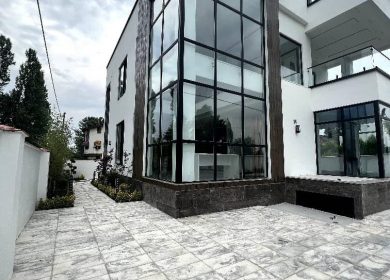 خرید ویلا دوبلکس استخردار با روف‌گاردن و ویو دریا و جنگل | 340 متر