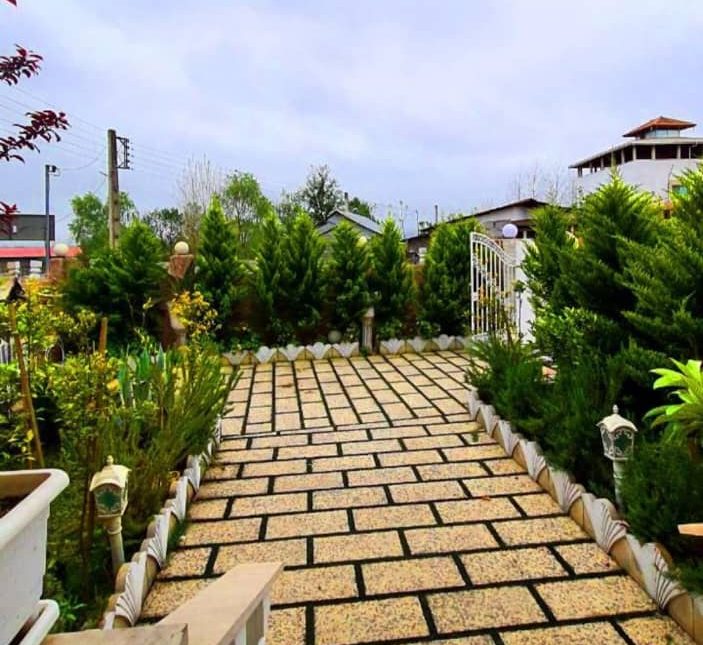 خرید ویلا باغ نقلی و ارزان با سند تک‌برگ در حومه سیسنگان | ۲۱۰ متر