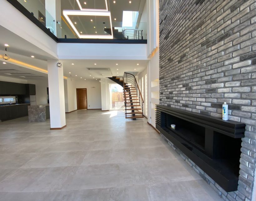 فروش ویلا دوبلکس استخردار لوکس با روف‌گاردن | ۳۳۰ متر