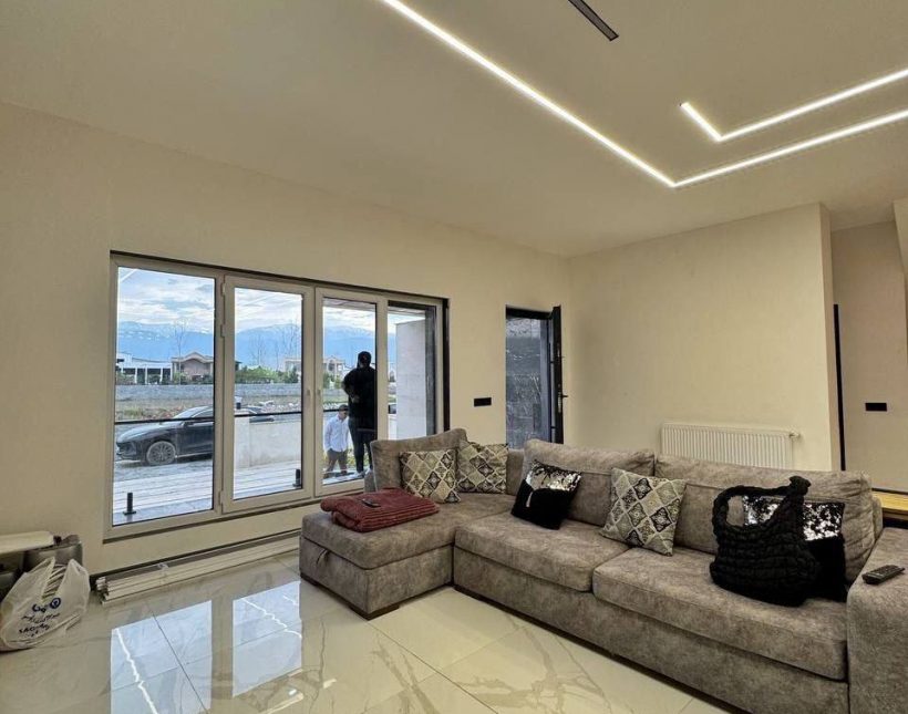 خرید ویلای دوبلکس مدرن با استخرداخلی در نعمت‌آباد چمستان | ۳۰۰ متر