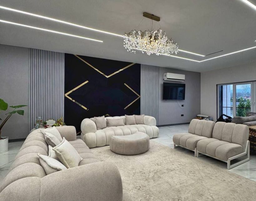 خرید ویلای دوبلکس مدرن با استخرداخلی در نعمت‌آباد چمستان | ۳۰۰ متر