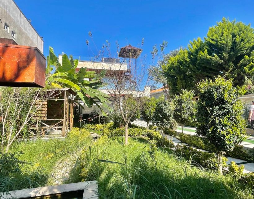 خرید ویلا جاده دریا ایزدشهر ۵۰۰ متری مبله کامل استخردار | ۵۰۰ متر