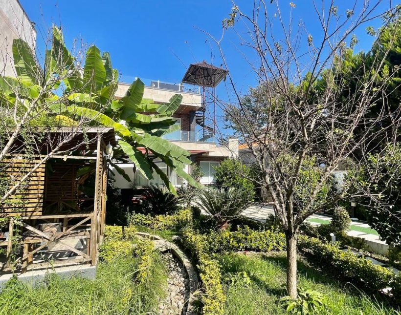 خرید ویلا جاده دریا ایزدشهر ۵۰۰ متری مبله کامل استخردار | ۵۰۰ متر