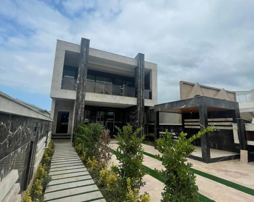 خرید ویلا ۴ خواب در سنگینده چمستان | ۳۰۰ متر