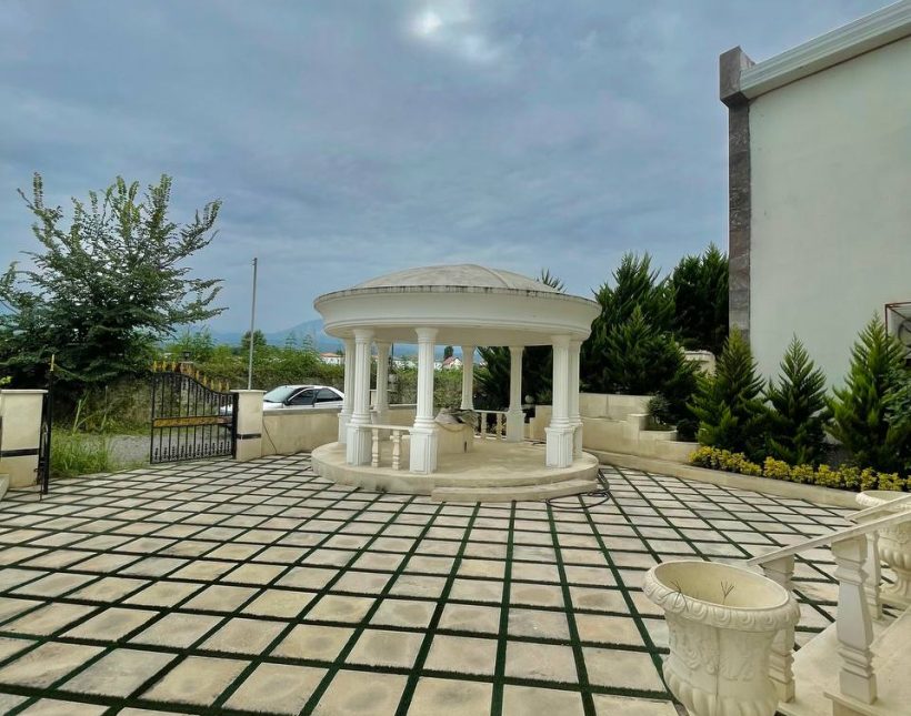 خرید ویلا باغ نما کلاسیک سند دار الیملات نور اقساطی | ۳۰۰ متر