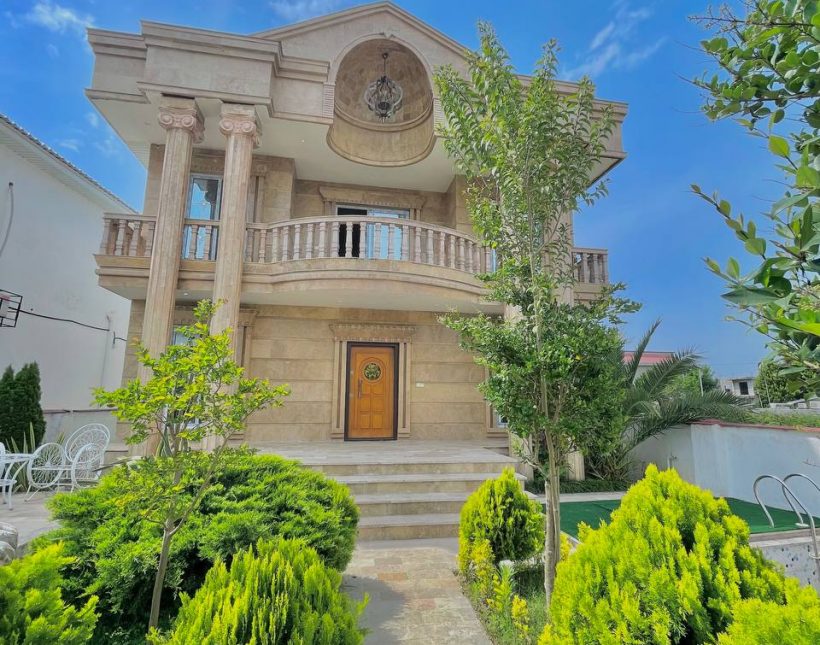 خرید ویلا ۳۰۰ متری استخردار شهرک جنگلی سعادت آباد چمستان | ۳۰۰ متر