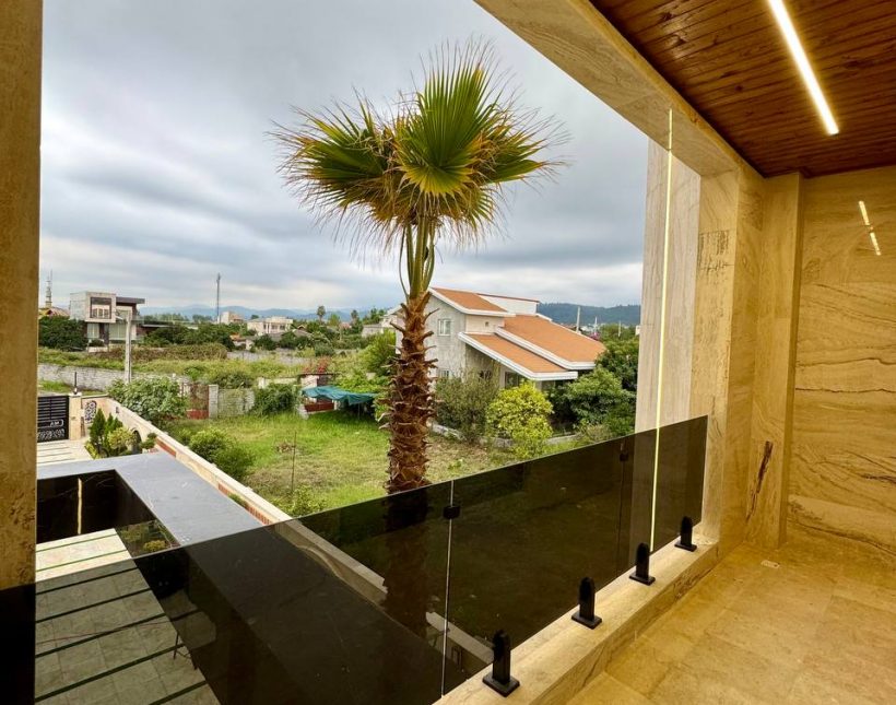 خرید ویلا تریبلکس استخردار روف ویو ابدی 700 متری | 500 متر