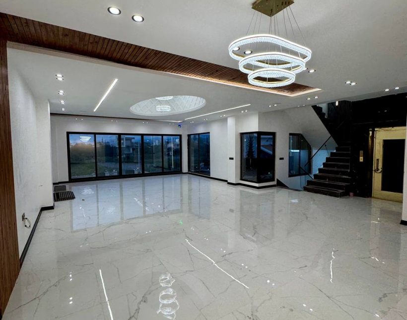 خرید ویلا تریبلکس استخردار روف ویو ابدی 700 متری | 500 متر