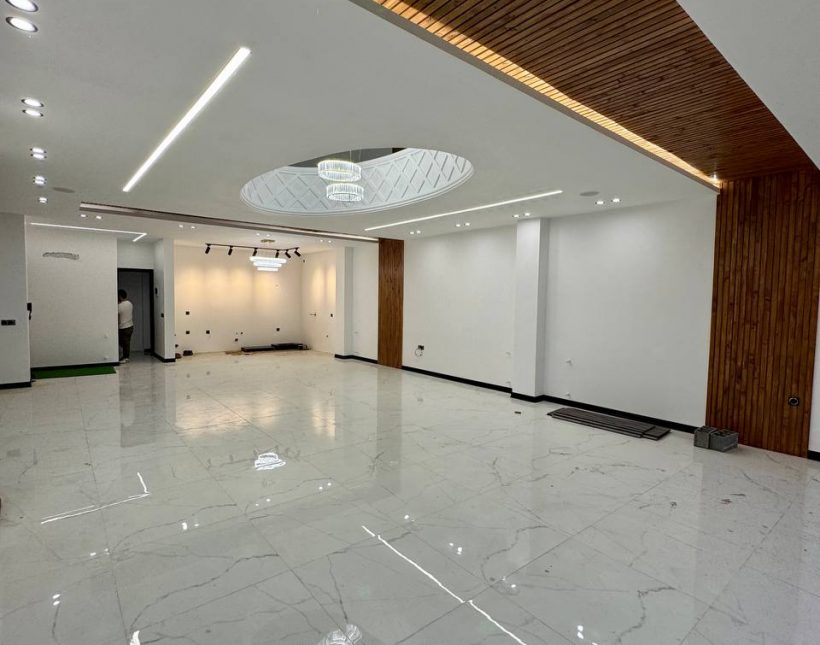 خرید ویلا تریبلکس استخردار روف ویو ابدی 700 متری | 500 متر