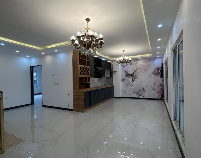 فروش ویلا سعادت آباد چمستان ۴خواب سند عرصه اعیان نما کلاسیک | ۳۴۰ متر