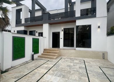 خرید ویلا مدرن لاکچری شهرکی ۱۸۰ متر بنا نعمت آباد | ۱۴۰ متر