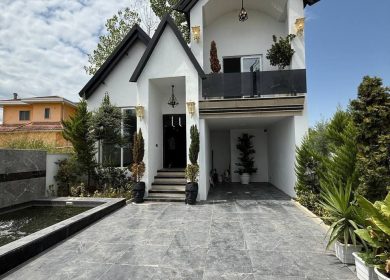 خرید ویلا نما انگلیسی ۲۵۰متری در حاجی اباد نور | ۲۵۰ متر