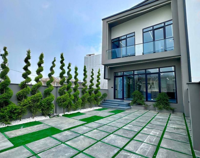 خرید ویلا با روف و جکوزی در رمشی چمستان | ۲۰۰ متر