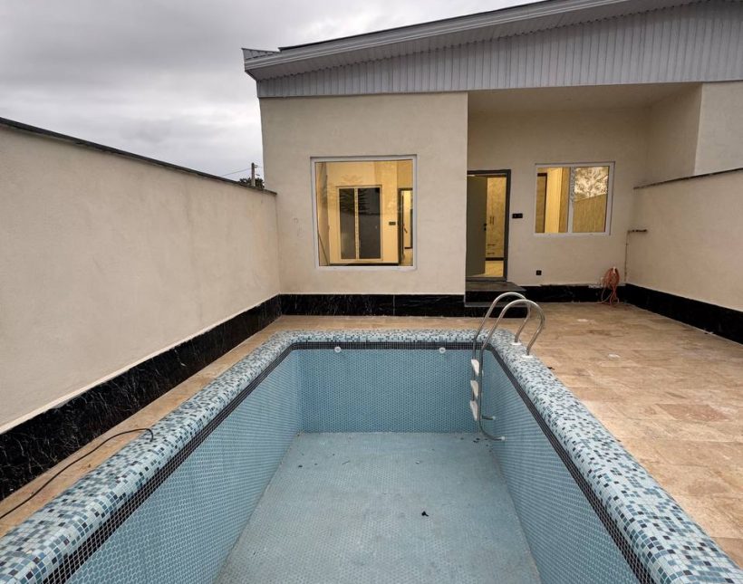 خرید ویلا فلت نمامدرن استخردار سند تک برگ 240متری امیرآباد چمستان | 240 متر