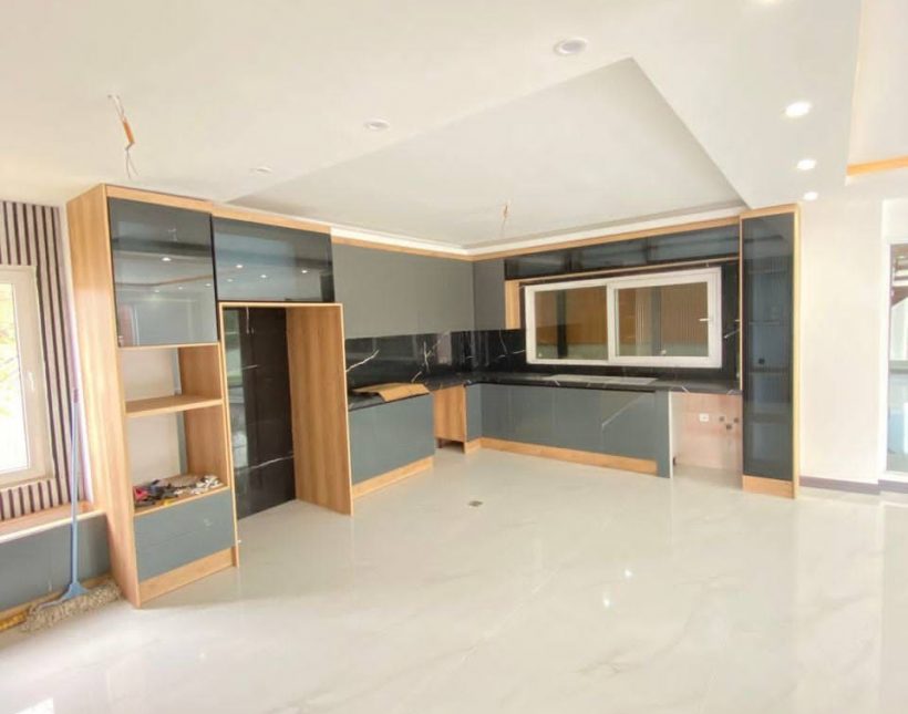 فروش ویلا تریبلکس 230متری منطقه سیاهرود رویان سند مدارک کامل | 210 متر