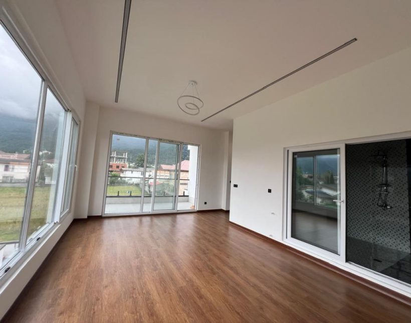 فروش ویلا 360متری منطقه برند چلندر نوشهر لوکیشن عالی با دسترسی راحت | 360 متر