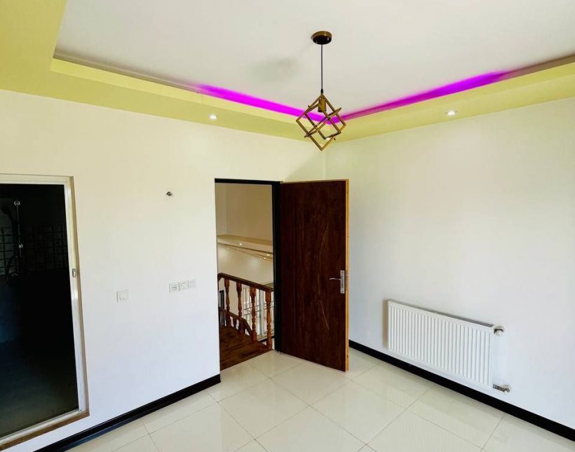 خرید ویلا طرح دوبلکس در جاده دریا محمود آباد شهرک قدیمی | ۲۲۰ متر