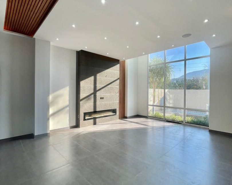 فروش ویلا 400 متری منطقه برند الیمالات نور فول امکانات | 270 متر