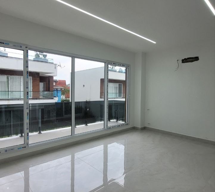 فروش ویلا دوبلکس مدرن 240 متری با ویو بکر منطقه ونوش نوشهر | 240 متر