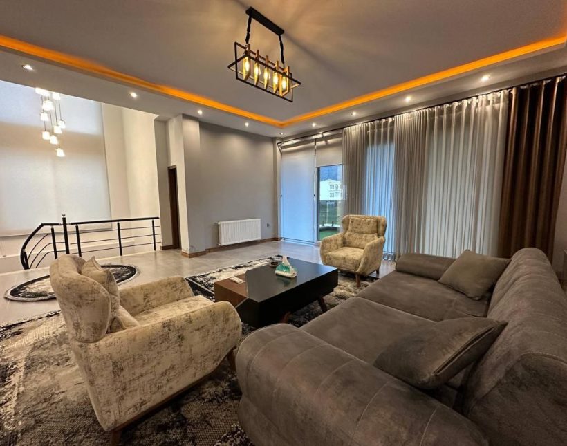 فروش ویلای ۴۰۰متری سند دار مبله دهکده کتی نوشهر | ۴۴۰ متر