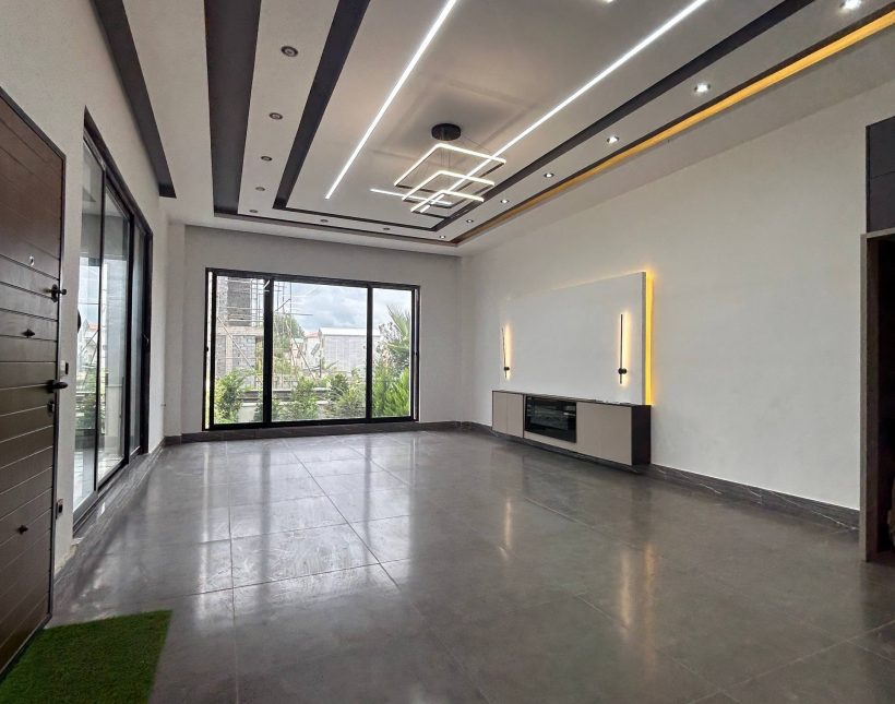 خرید ویلا مدرن استخردار شهرکی ۱۶۰ متر بنا آهو دشت | ۲۸۰ متر