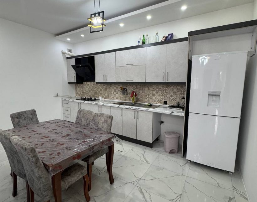 خرید ویلا استخردار با حیاط بزرگ دلباز سند تک برگ 700 متری | 700 متر