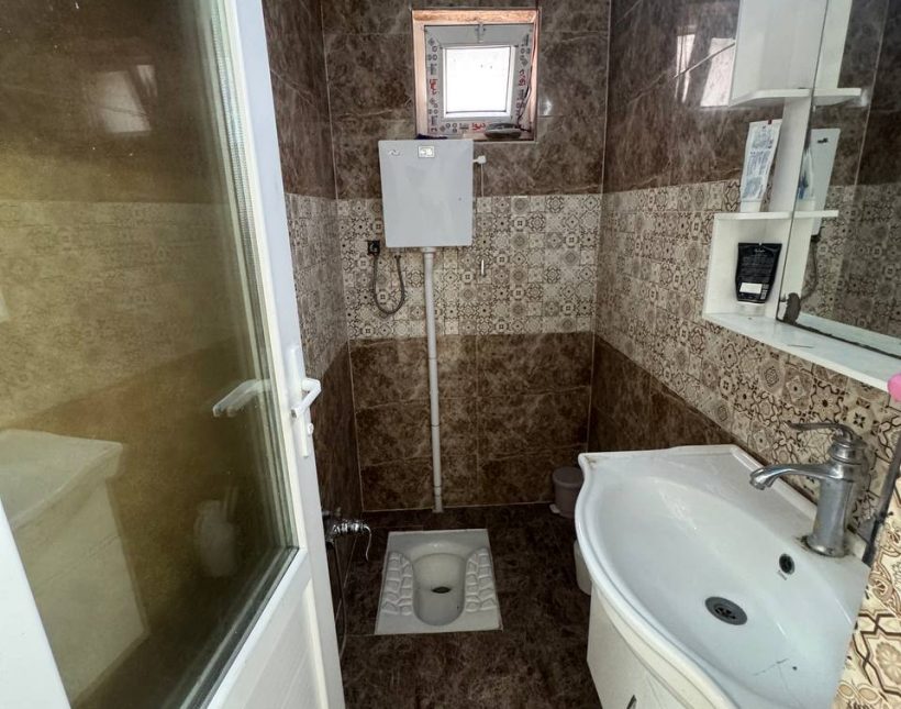 خرید ویلا استخردار با حیاط بزرگ دلباز سند تک برگ 700 متری | 700 متر