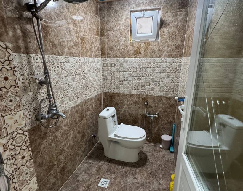 خرید ویلا استخردار با حیاط بزرگ دلباز سند تک برگ 700 متری | 700 متر