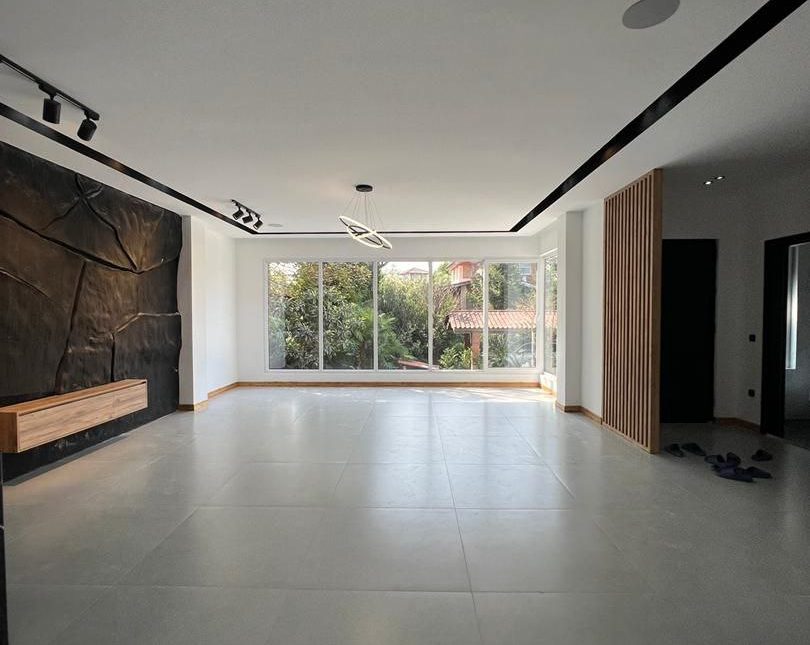 خرید ویلا مدرن استخردار 400 متری سند شش دانگ سیاهرود نوشهر | 370 متر