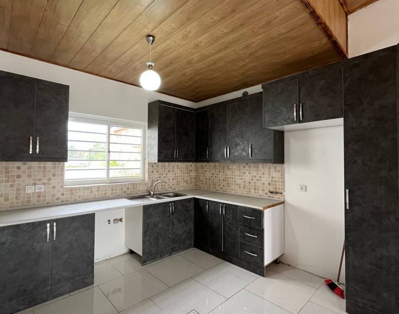 خرید ویلای نیم پیلوت ۲۵۰ متری سند دار دشت نور جنگلی | ۲۵۰ متر