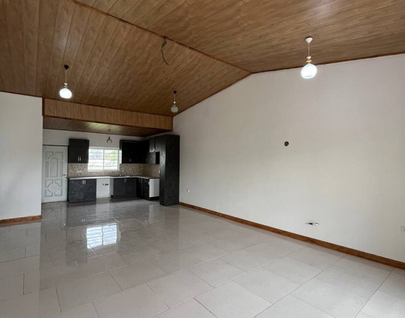 خرید ویلای نیم پیلوت ۲۵۰ متری سند دار دشت نور جنگلی | ۲۵۰ متر