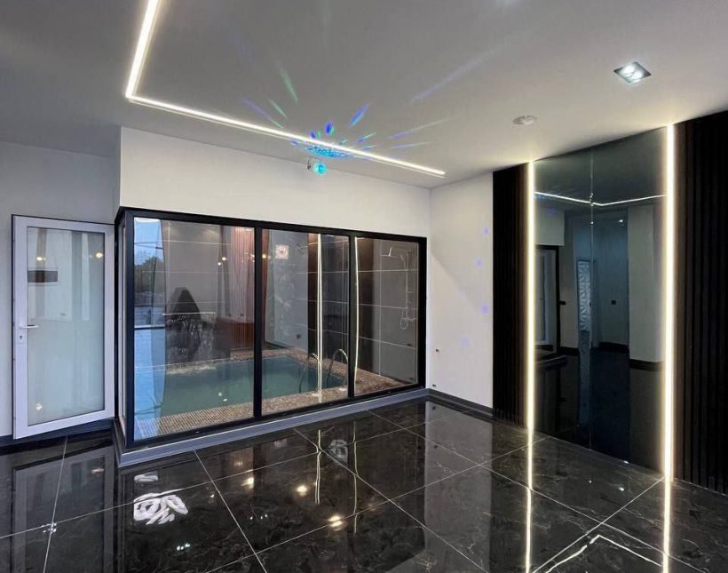 فروش ویلا مدرن و لاکچری استخر دار ۳۵۰ متر بنا چمستان | ۴۰۰ متر