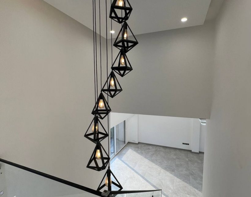 خرید ویلا شیک و مدرن ۲۳۰ متر بنا چمستان | ۳۰۰ متر