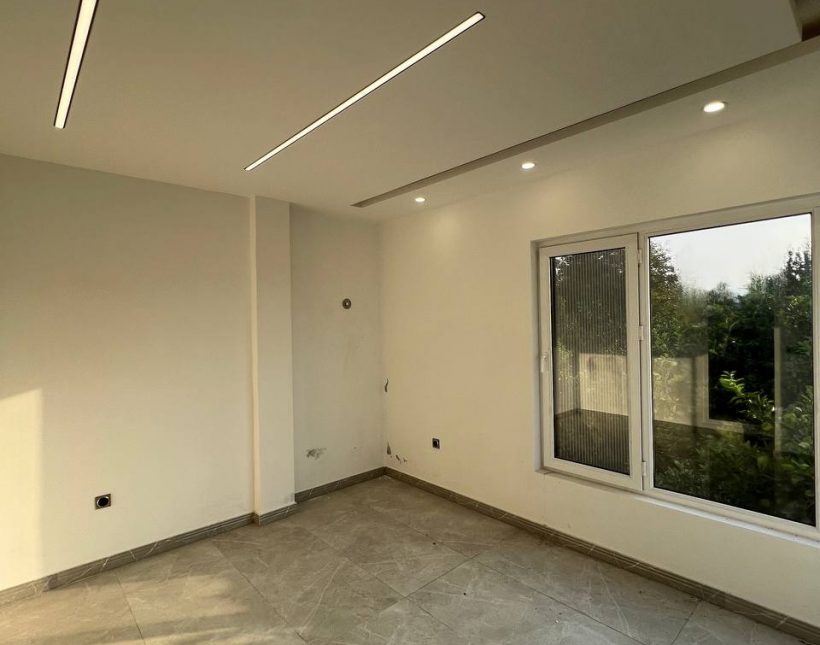 خرید ویلا شیک و مدرن ۲۳۰ متر بنا چمستان | ۳۰۰ متر