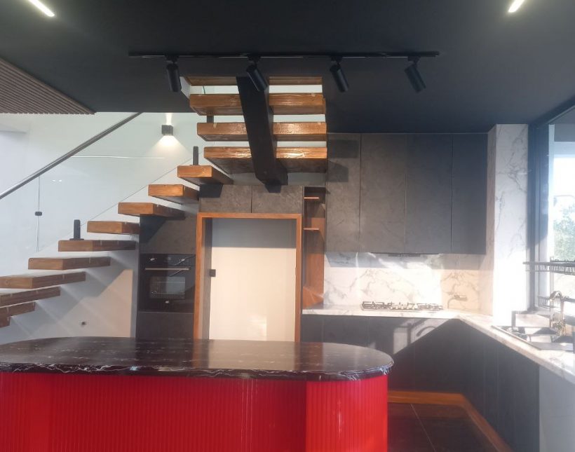 خرید ویلا دوبلکس لوکس با استخر سرپوشیده و سند تک‌برگ در آمل | ۳۲۰ متر