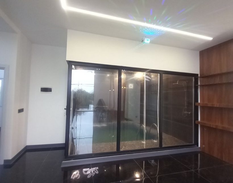 خرید ویلا تریپلکس لوکس با استخر سونا و جکوزی در آمل | ۳۰۰ متر