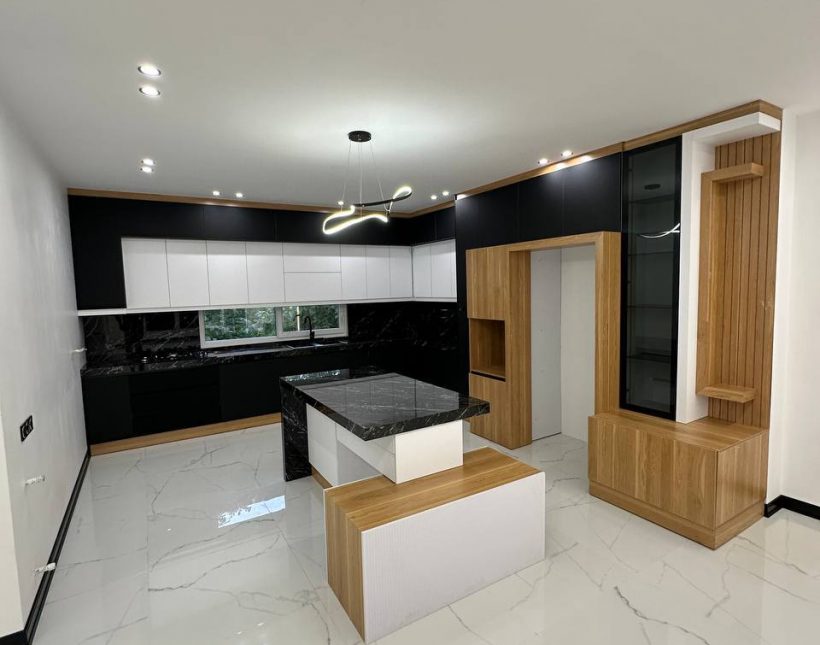 فروش ویلا شیک و لاکچکری استخر دار ۵۰۰ متر بنا سعادت آباد | ۲۸۰ متر