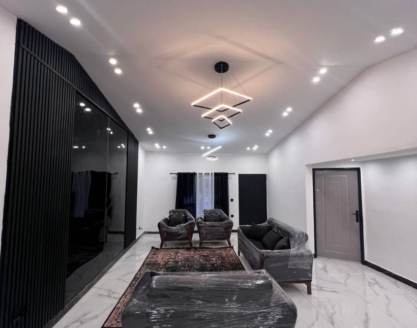 فروش ویلا همکف بازسازی شده در امیرآباد چمستان با سند | ۲۳۰ متر