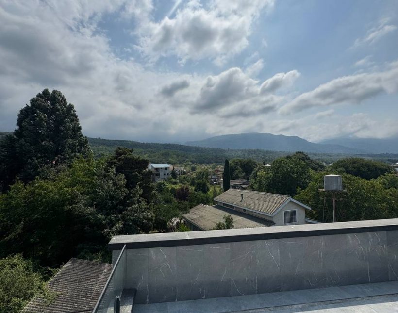 خرید ویلا استخردار با ویو بسیار زیبای کوه جنگل 360 متری سیاهرود | 260 متر